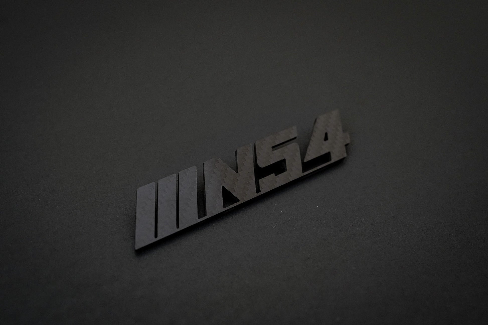 BMW Carbon Fiber E90 Emblem Gloss & Matte - iCBL