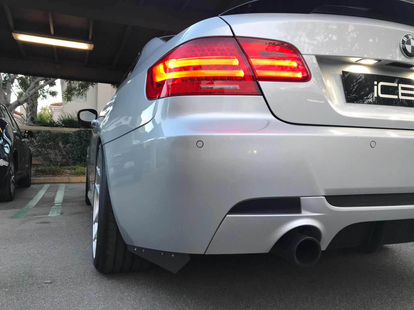 BMW Carbon Fiber Rear Bumper Splitter Extensions Gloss Wet (Rivets) - iCBL