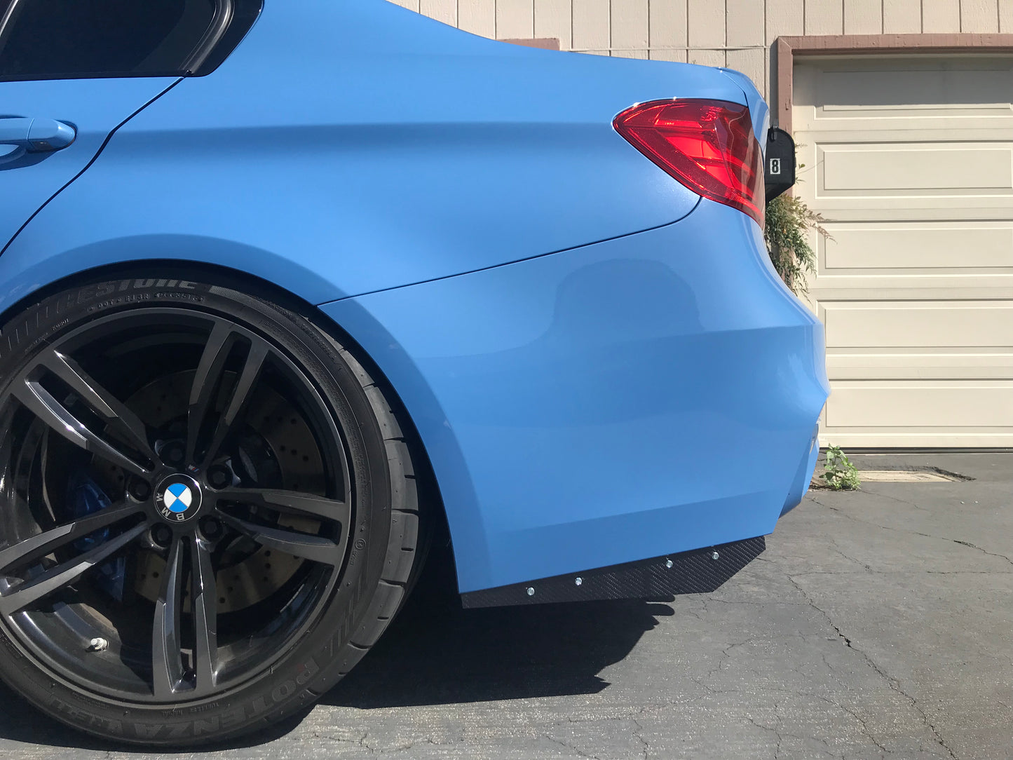 BMW Carbon Fiber Rear Bumper Splitter Extensions Gloss Wet (Rivets) - iCBL