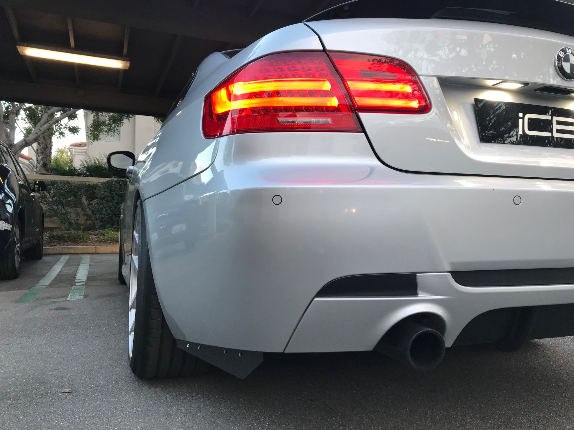 BMW Carbon Fiber Rear Bumper Splitter Extensions Matte Dry (Rivets) - iCBL