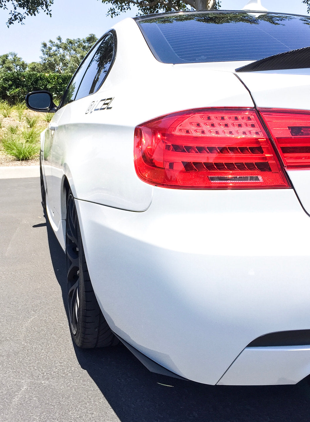 BMW Carbon Fiber Rear Bumper Extensions Horizontal - iCBL